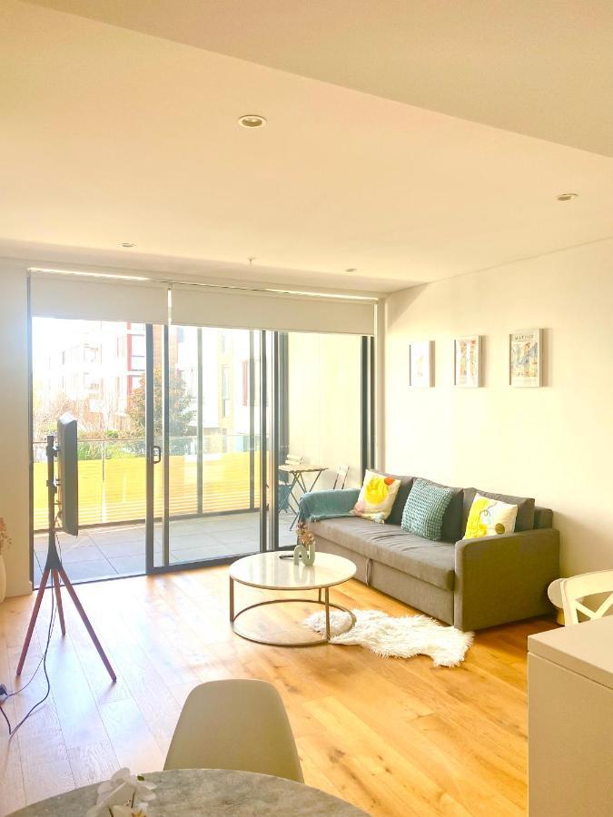 One Bedroom With Roof Pool
